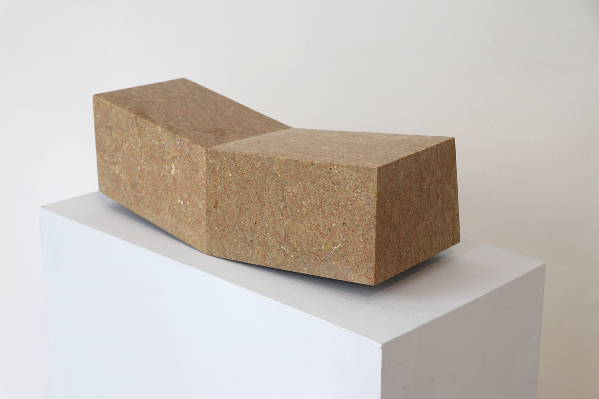 Ikarus, 200548 x 15 x 15 cmForellen marble Ikarus, 200548 x 15 x 15 cmForellen marble