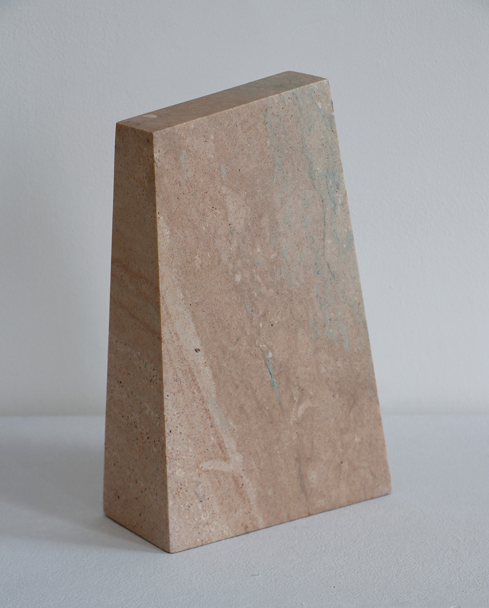 PHARAO, 200510 x 21 x 32,5 cmSalzburger Marmor