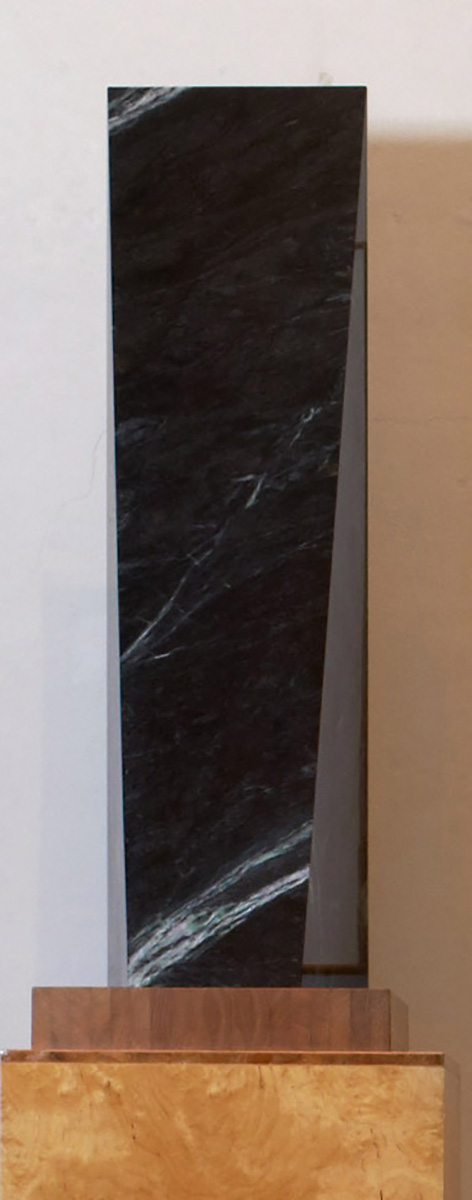 KA, 200333,5 x 29/33 x 120 cm„Tauerngrün“ (serpentine from East Tyrol with light green shades) KA, 200333,5 x 29/33 x 120 cm„Tauerngrün“ (serpentine from East Tyrol with light green shades)