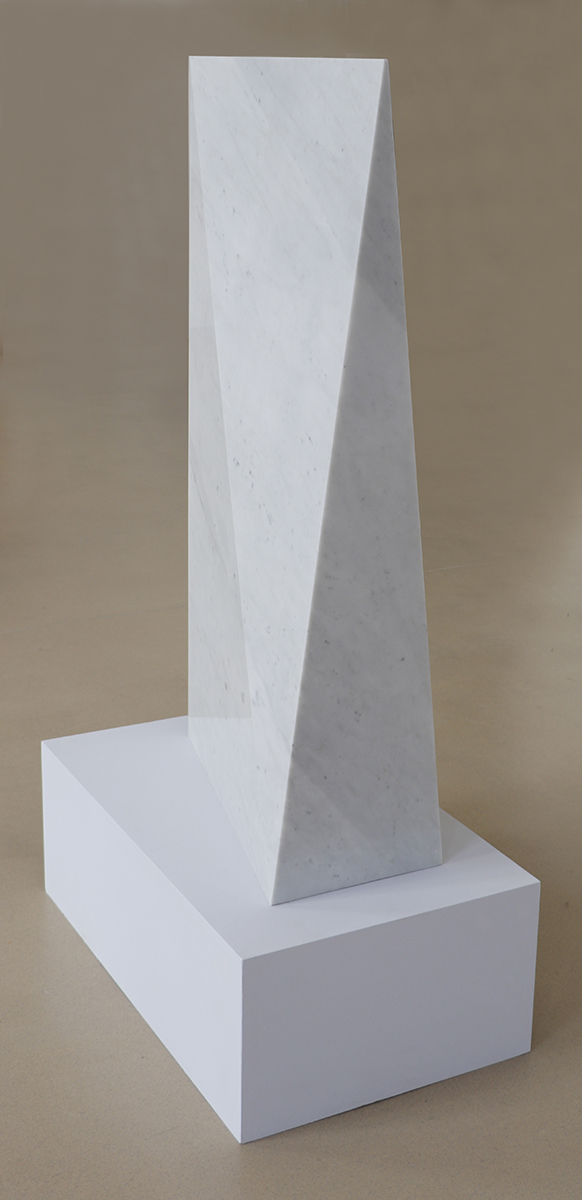 Lea, 1998120,3 x 62/60,4 x 29 cmCarrara marble Lea, 1998120,3 x 62/60,4 x 29 cmCarrara marble