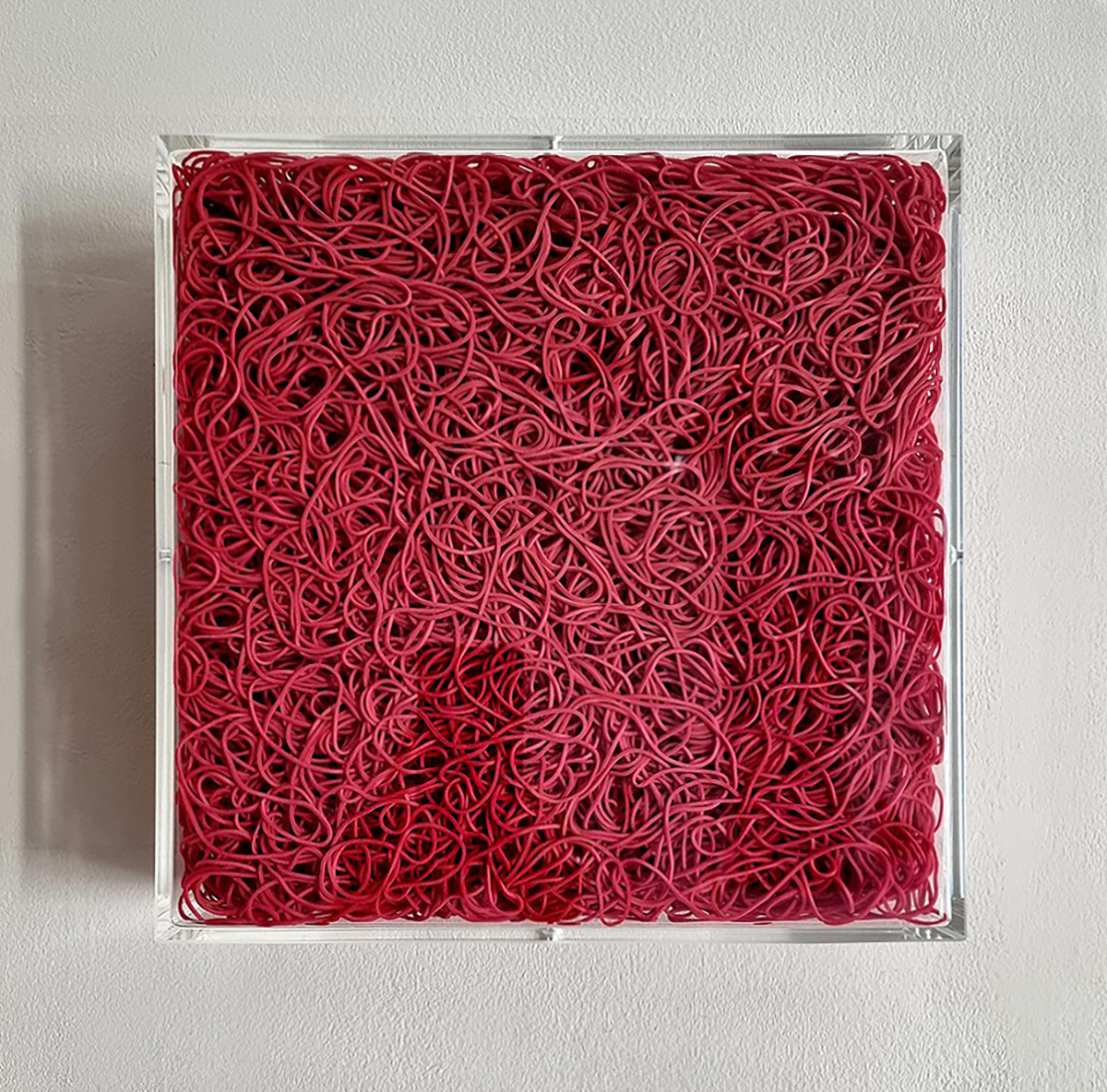 HE, 2019/202230 x 30 x 10 cmAcrylic glass, rubber