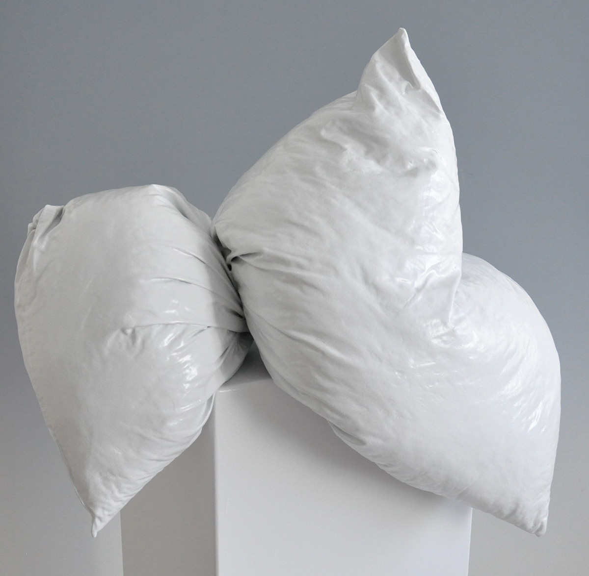 Untitled (Pillow), 201860 x 36 x 41 cmMixed material