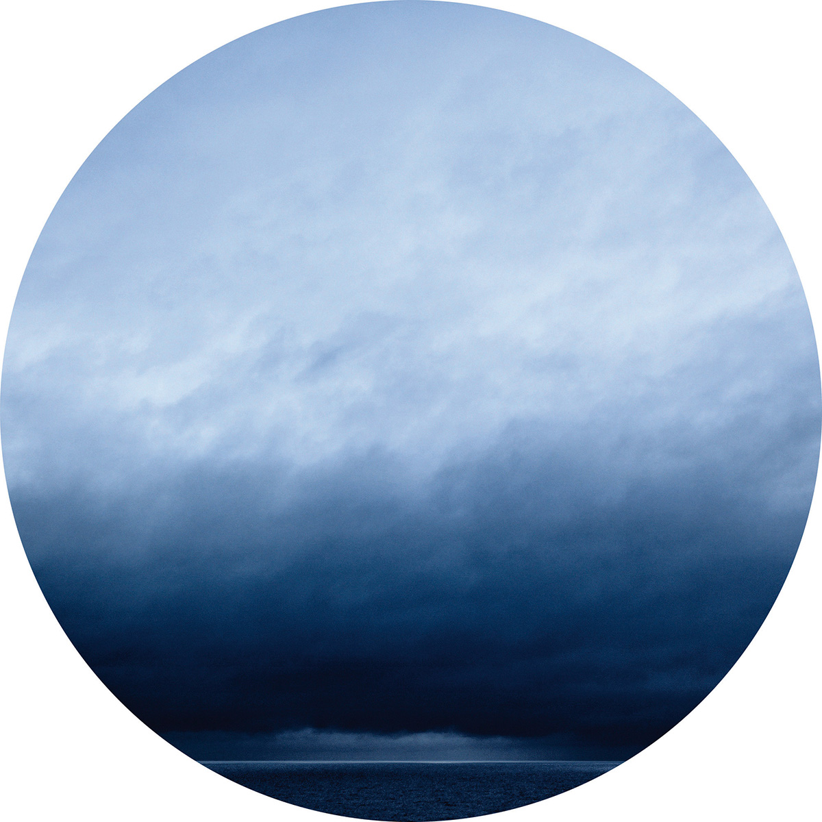 Heaven and Hope 02, 2016ø = 70 cmPhotography, ChromaLuxe metal print, aluminium metallic;Edition: 3 + EA 2 Heaven and Hope 02, 2016ø = 70 cmPhotography, ChromaLuxe metal print, aluminium metallic;Edition: 3 + EA 2