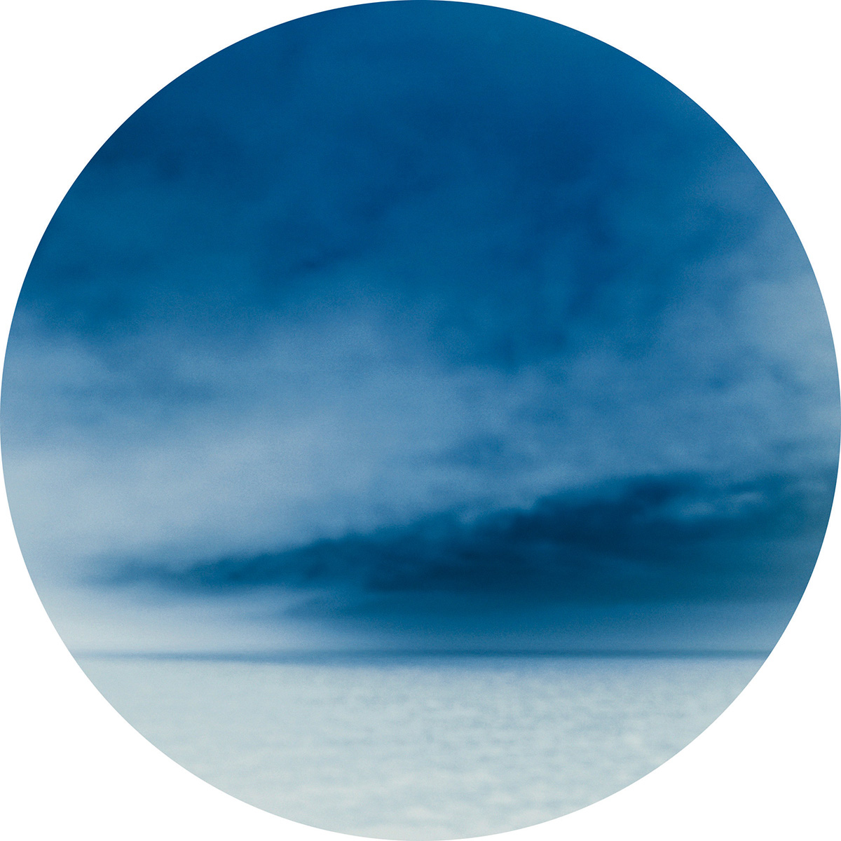 Heaven and Hope 03, 2016ø = 70 cmPhotography, ChromaLuxe metal print, aluminium metallic;Edition: 3 + EA 2 Heaven and Hope 03, 2016ø = 70 cmPhotography, ChromaLuxe metal print, aluminium metallic;Edition: 3 + EA 2