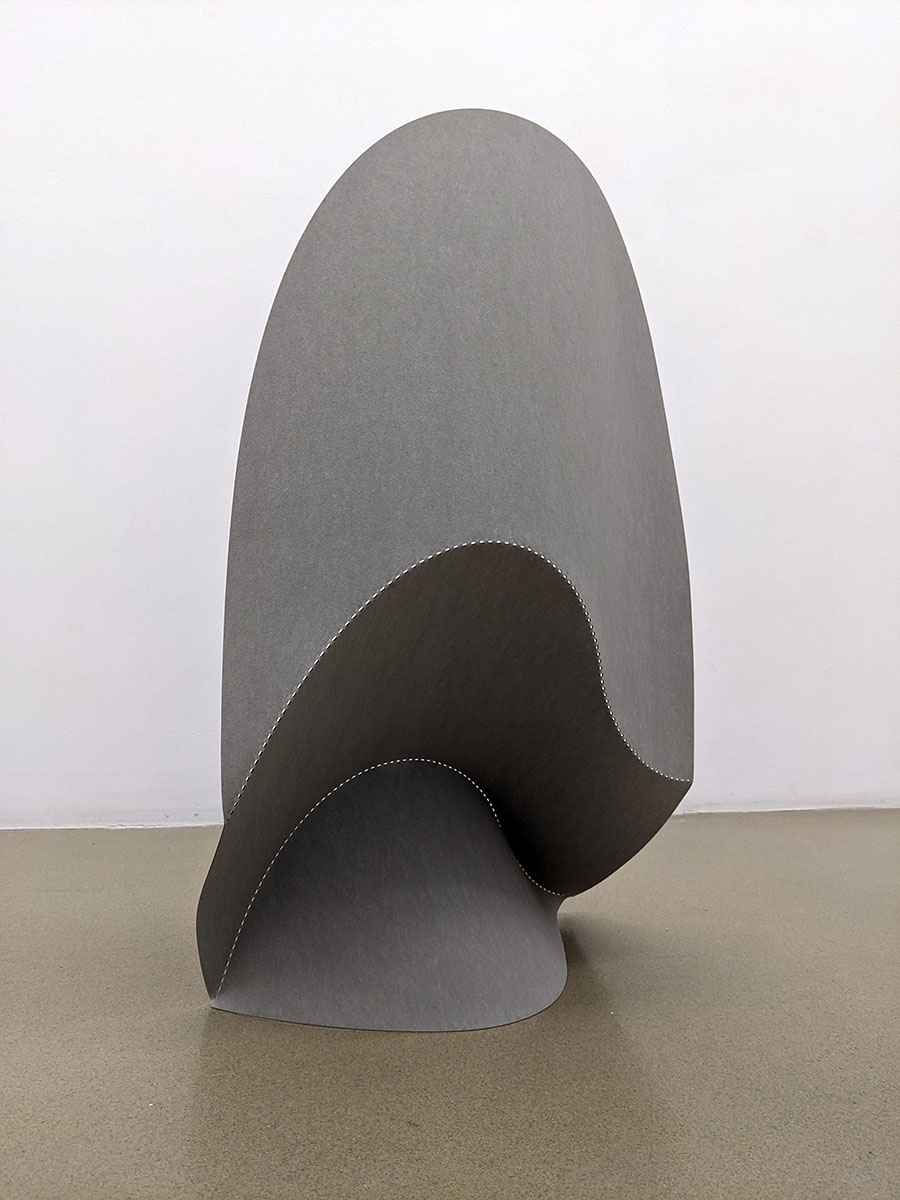 Ovale Zweifalt mit doppelter Einfachverdrehung 01, 202347 x 83 x 25 cmvulcanised cellulose, grey Ovale Zweifalt mit doppelter Einfachverdrehung 01, 202347 x 83 x 25 cmvulcanised cellulose, grey