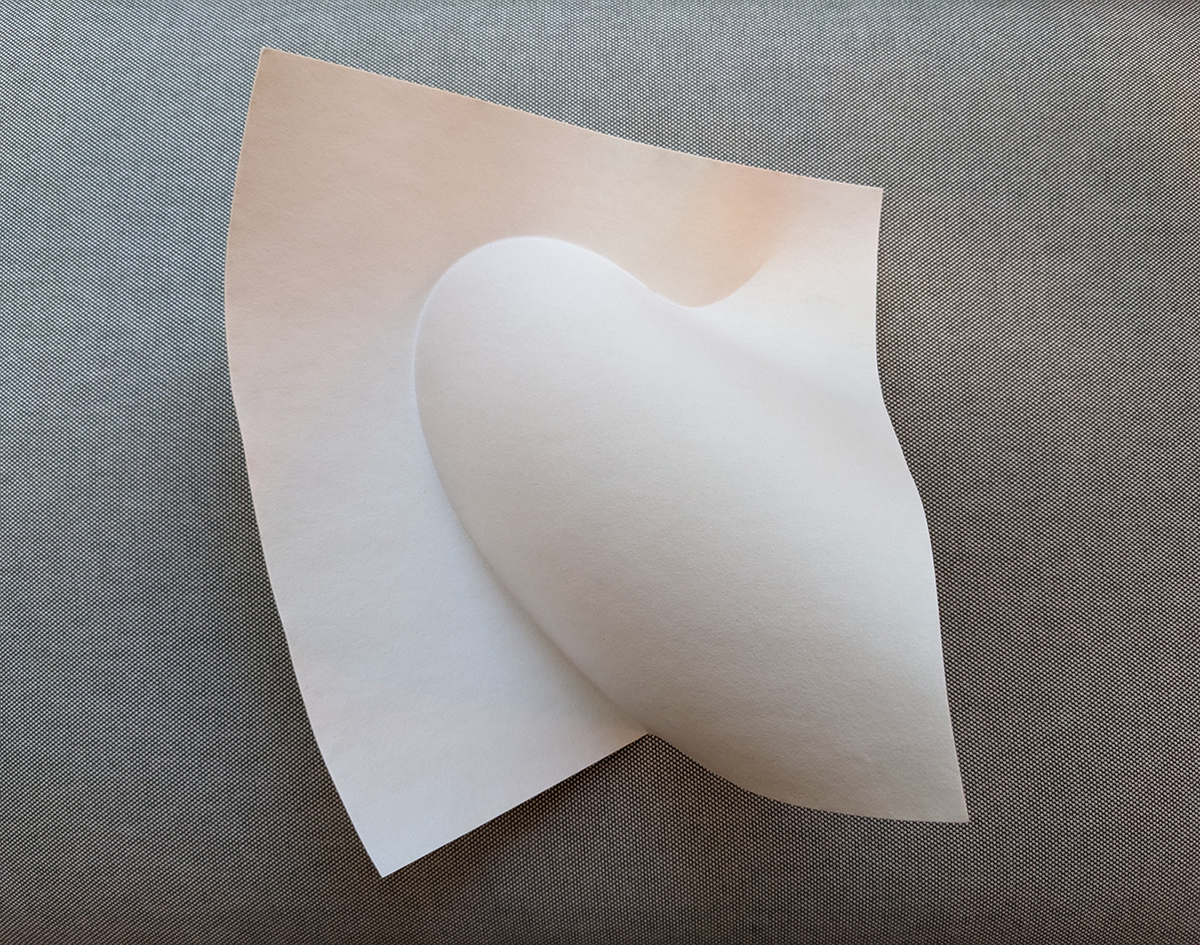 Rechteckige Einfalt mit loser Einfachverdrehung 02, 202324 x 26 x 16 cmVulcanized paper, white
