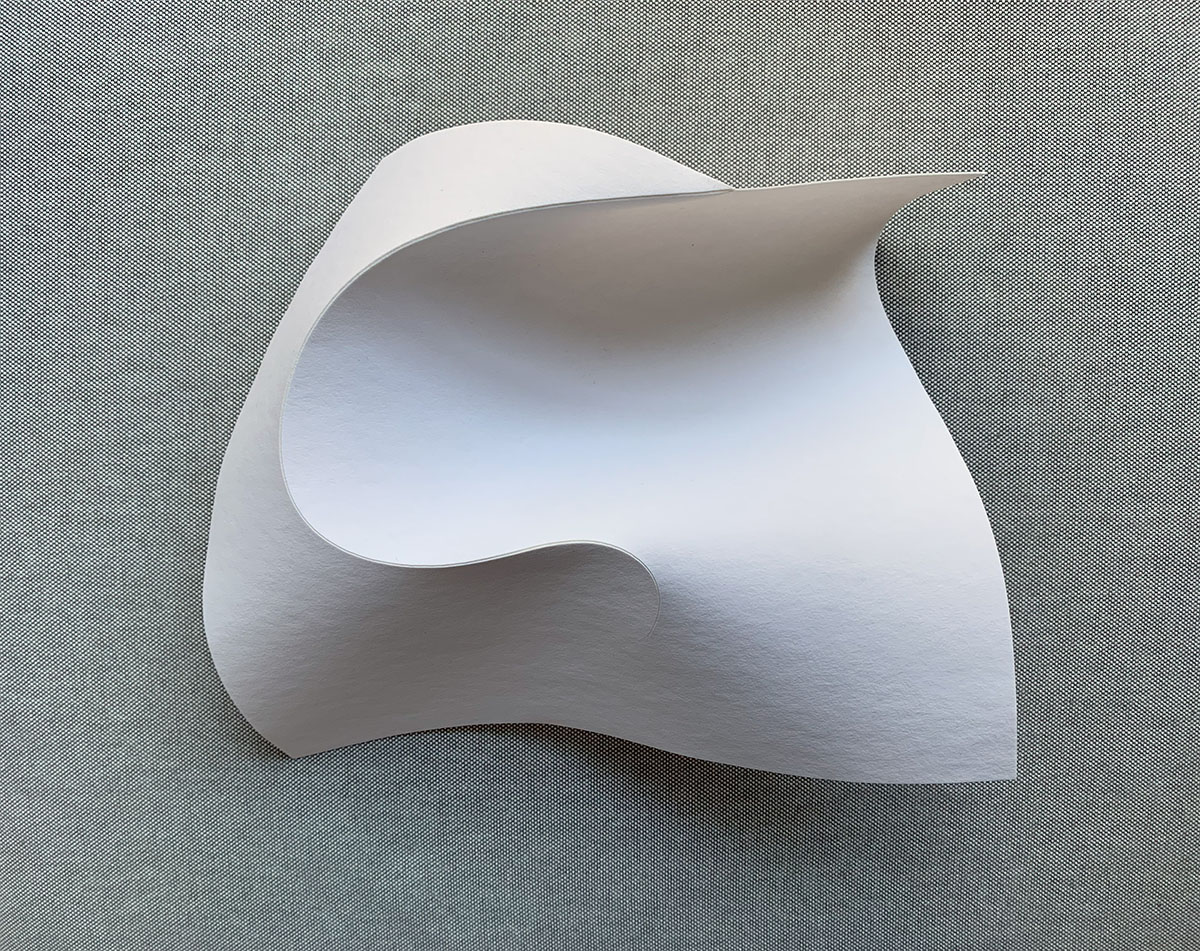 Quadratische Einfalt mit loser Einfachverdrehung 01, 202430 x 29 x 11 cmvulcanised cellulos, white Quadratische Einfalt mit loser Einfachverdrehung 01, 202430 x 29 x 11 cmvulcanised cellulos, white