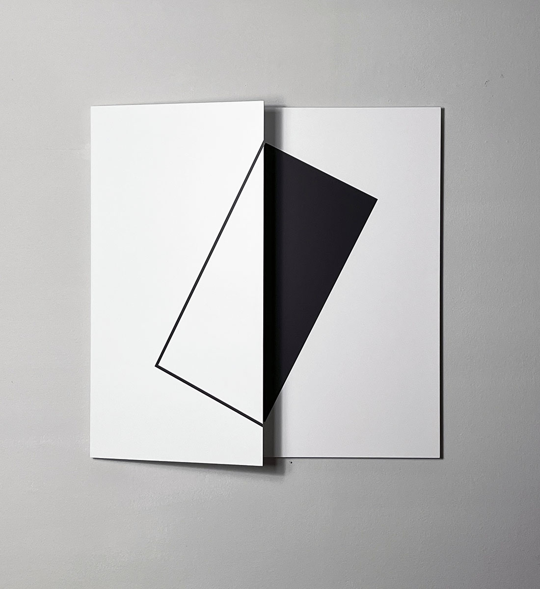 Kontur, 202362,5 x 62,5 x 7 cmaluminum, acrylic lacquer Kontur, 202362,5 x 62,5 x 7 cmaluminum, acrylic lacquer