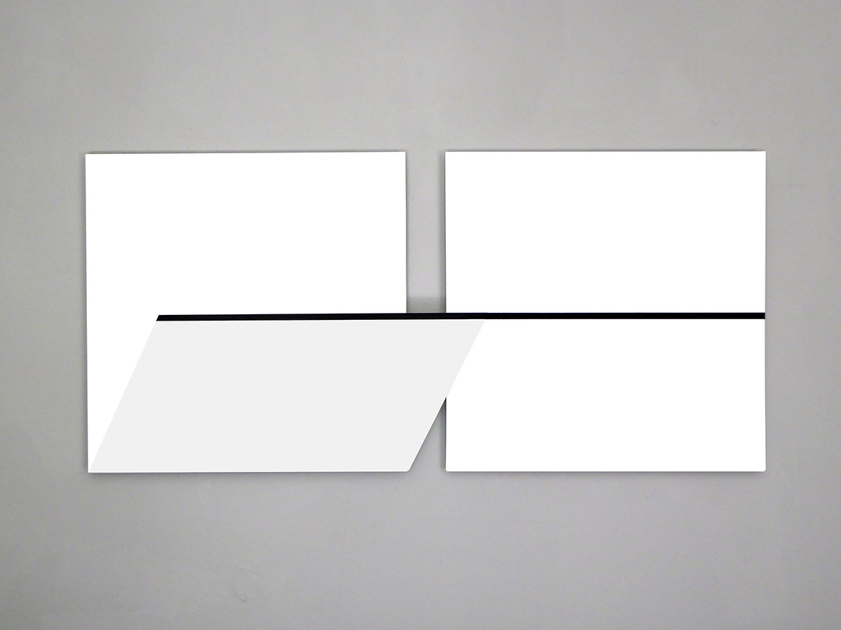 Überbrückende Schräge 2-teilig, 202050 x 105 x 6 cmaluminum, acrylic lacquer Überbrückende Schräge 2-teilig, 202050 x 105 x 6 cmaluminum, acrylic lacquer