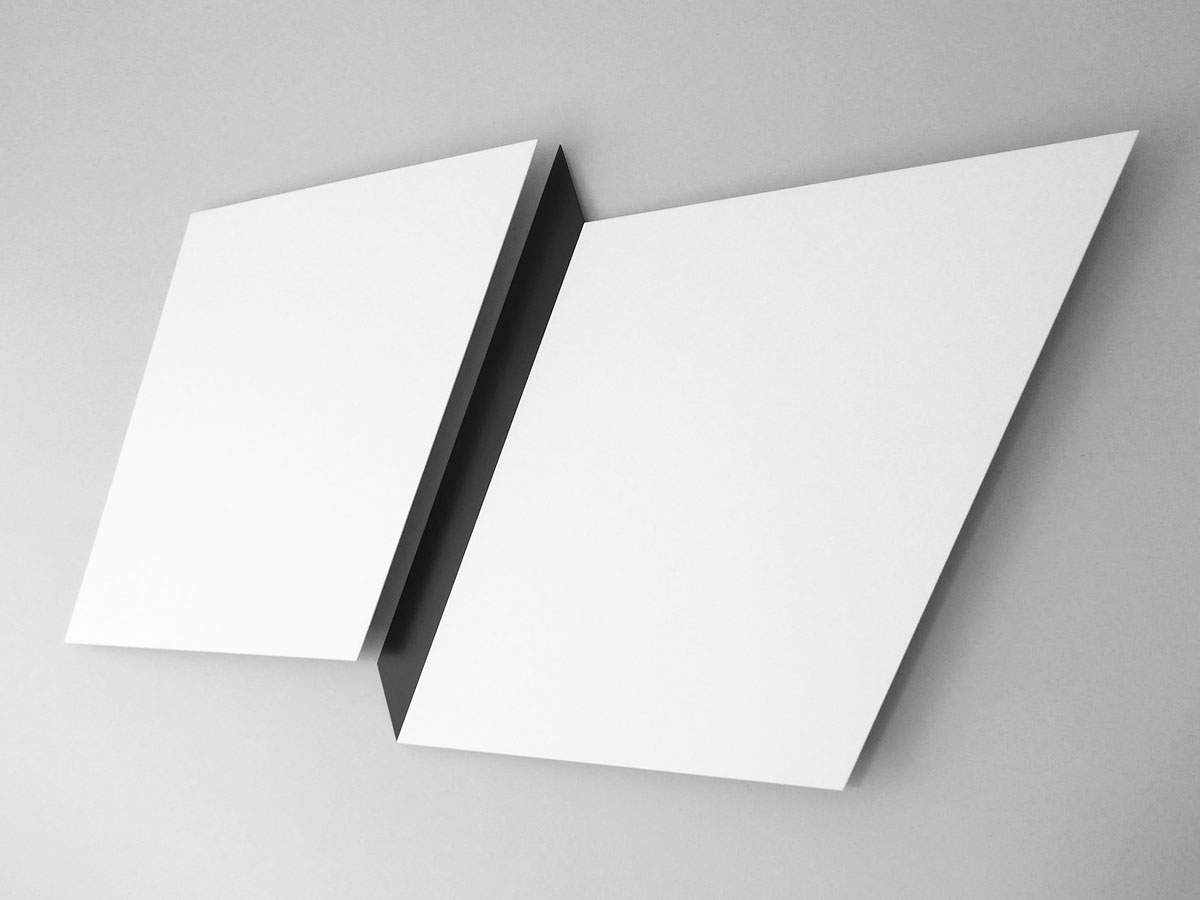 Schräg zweiteilig, 201858,5 x 120 x 4,5 cmaluminum, acrylic lacquer Schräg zweiteilig, 201858,5 x 120 x 4,5 cmaluminum, acrylic lacquer