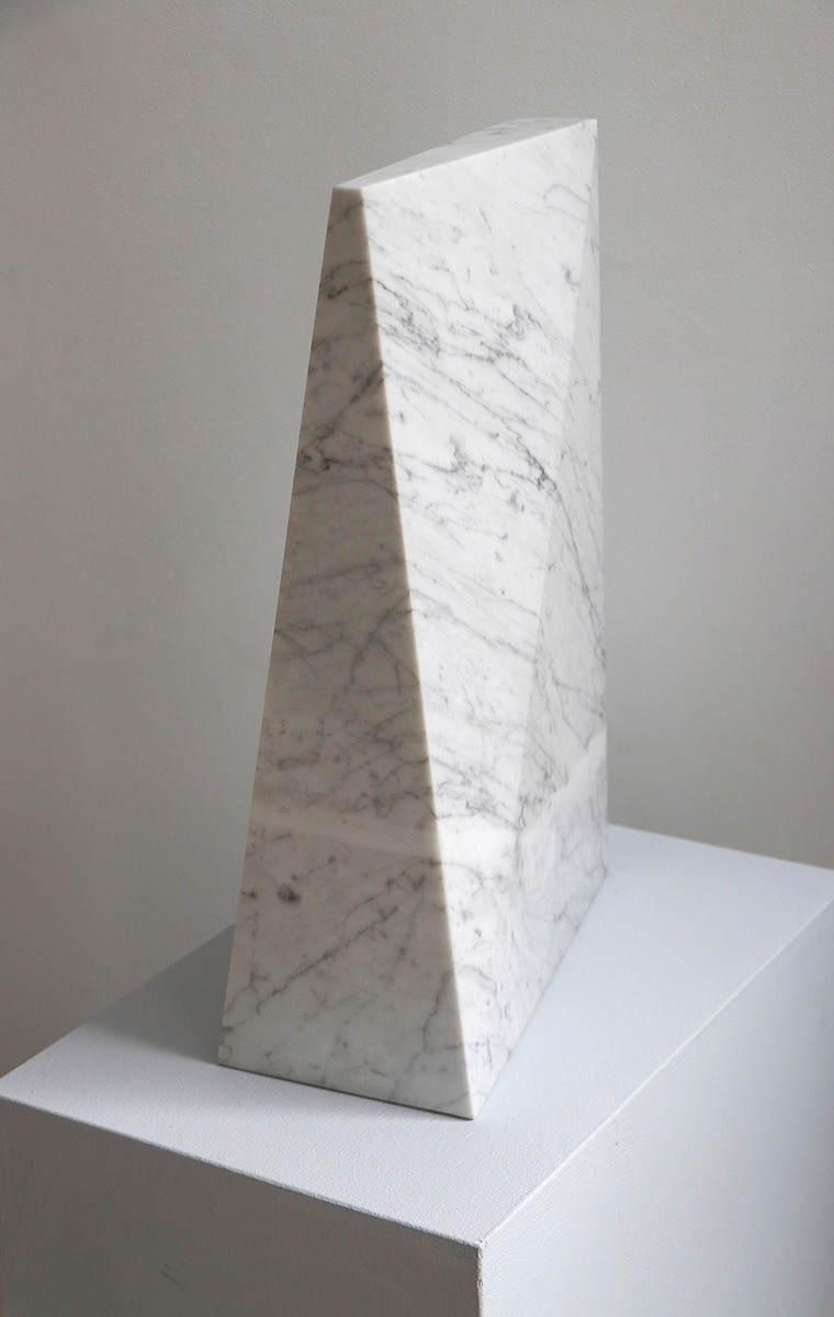 Ammun-Re (Form), 1995/200330 x 5,5/15 x 45 cmCarrara marble