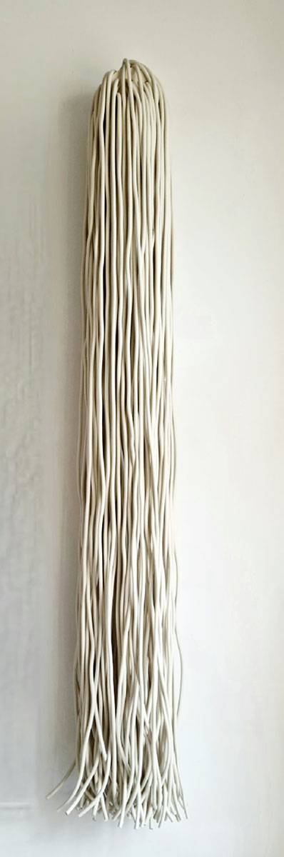 FLUID 3, 2023160 x 30 x 25 cm; Stahl, Elastomere