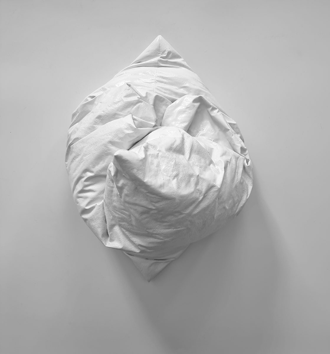 COUSSIN BLANC 02 / WHITE PILLOW 02), 202330 x 27 x 26 cmMixed media