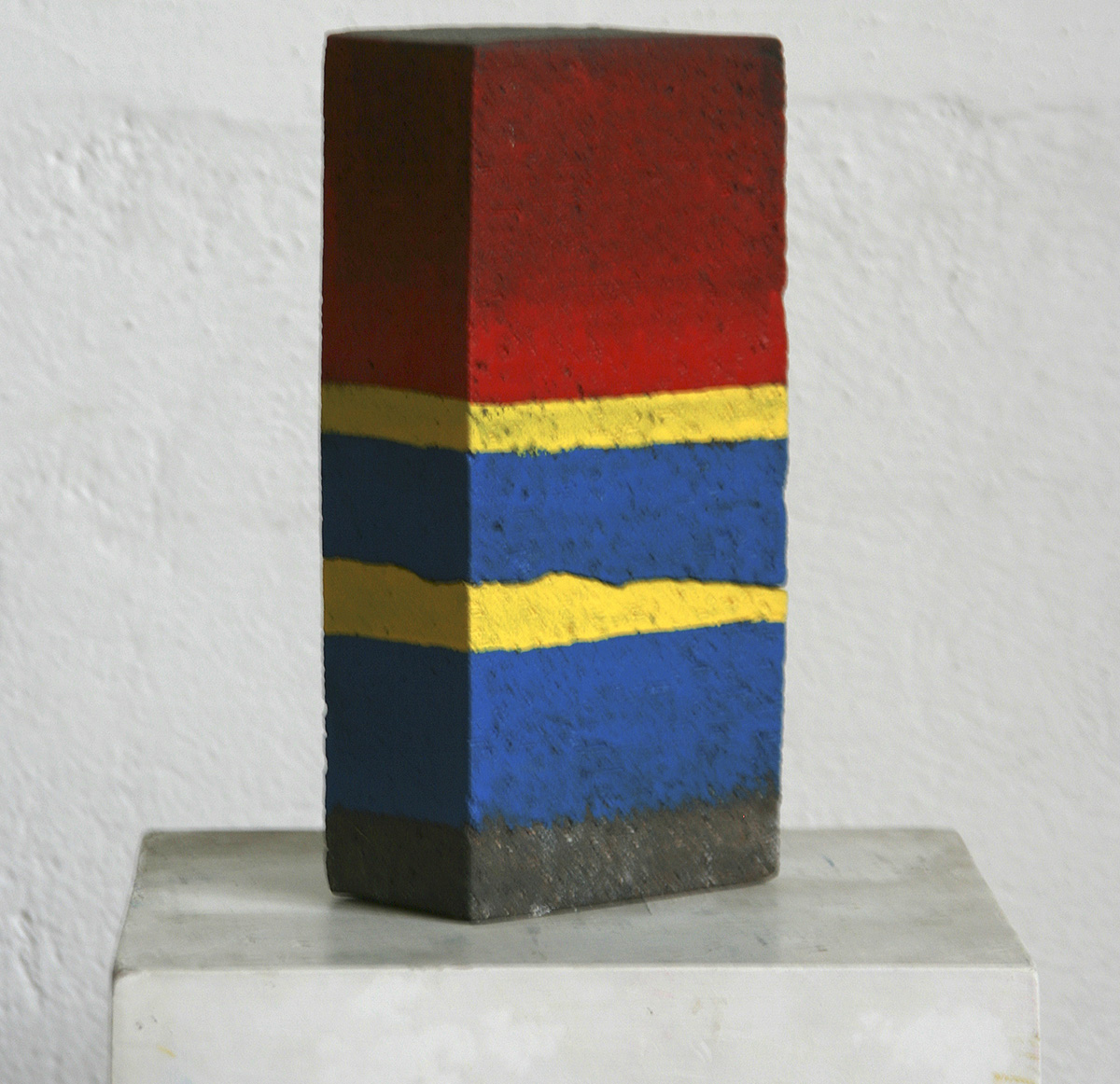 Ziegel, undatiert (1999)12,2 x 24,6 x 6,5 cmZiegel, lackiert, signiert