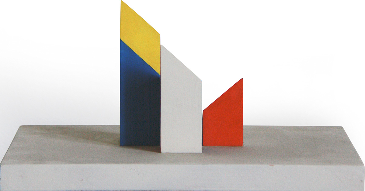 Ohne Titel, undated (Mid 1980)14 x 12 x 8 cmWood, lacquered; Pedestal: 2,5 x 34 x 24 cm
