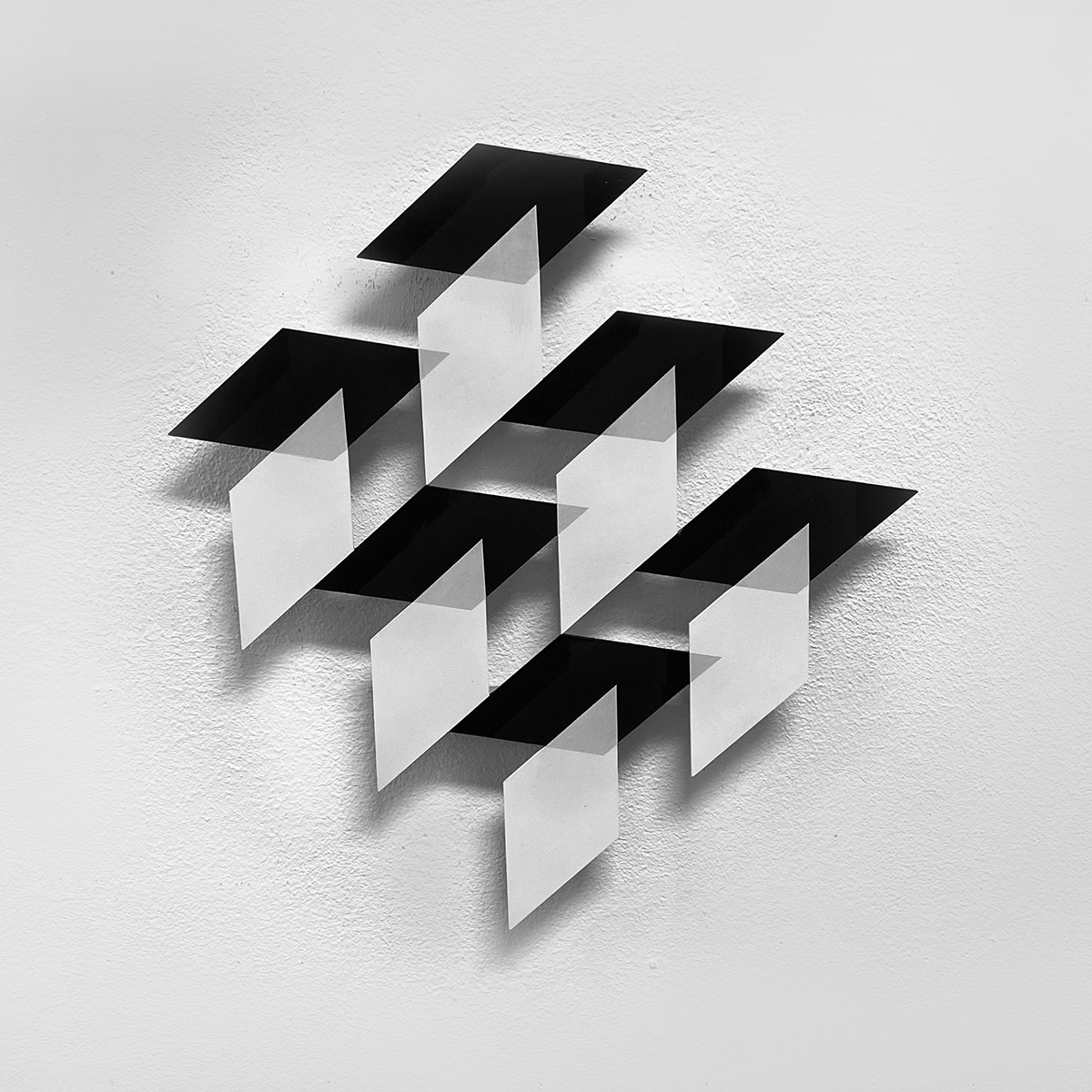 UTW55LV3, 202348 x 52 cmAcrylic on aluminium
