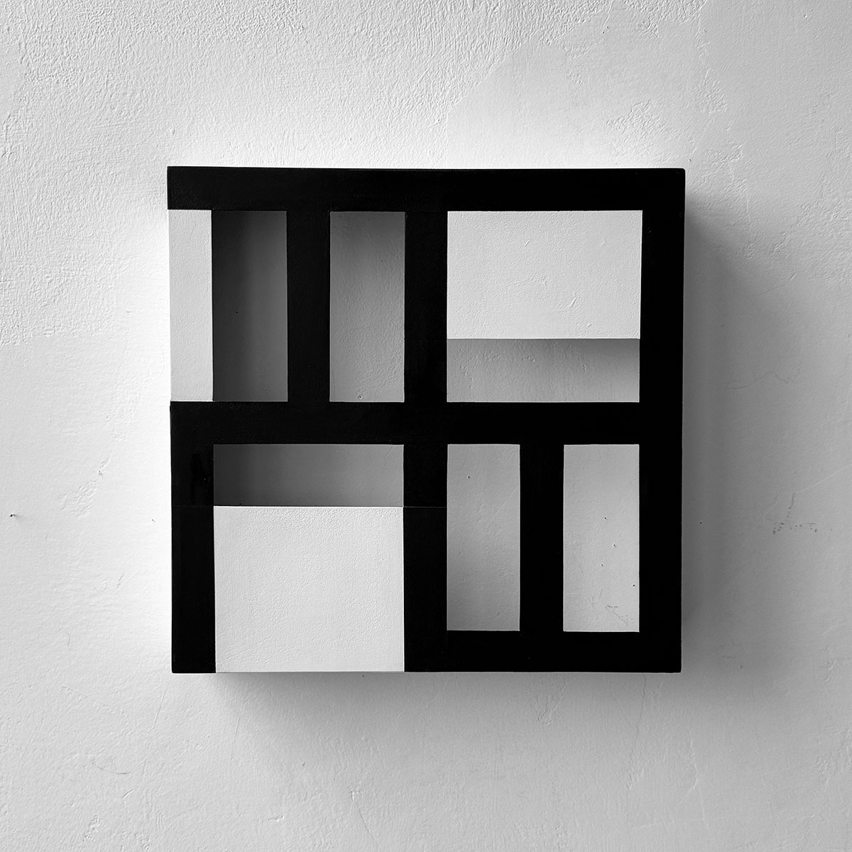 UTW6 (black lines), 200830 x 30 x 6 cmacrylic on zinc and wood