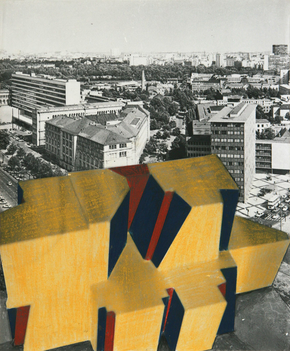 AUS DER SERIE DIMENSIONSVERSCHIEBUNGEN, 197060 x 49,3 cmSW-Foto, Farbstift