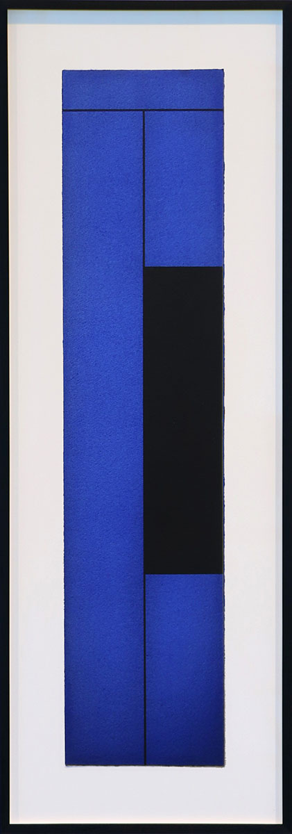 COLUMN (Phtaloblau 3), 199670 x 16 cm in 83,4 x 29,4 cmAcryl und Reisskohle auf Papier; gerahmt, Museumsglas COLUMN (Phtaloblau 3), 199670 x 16 cm in 83,4 x 29,4 cmAcryl und Reisskohle auf Papier; gerahmt, Museumsglas