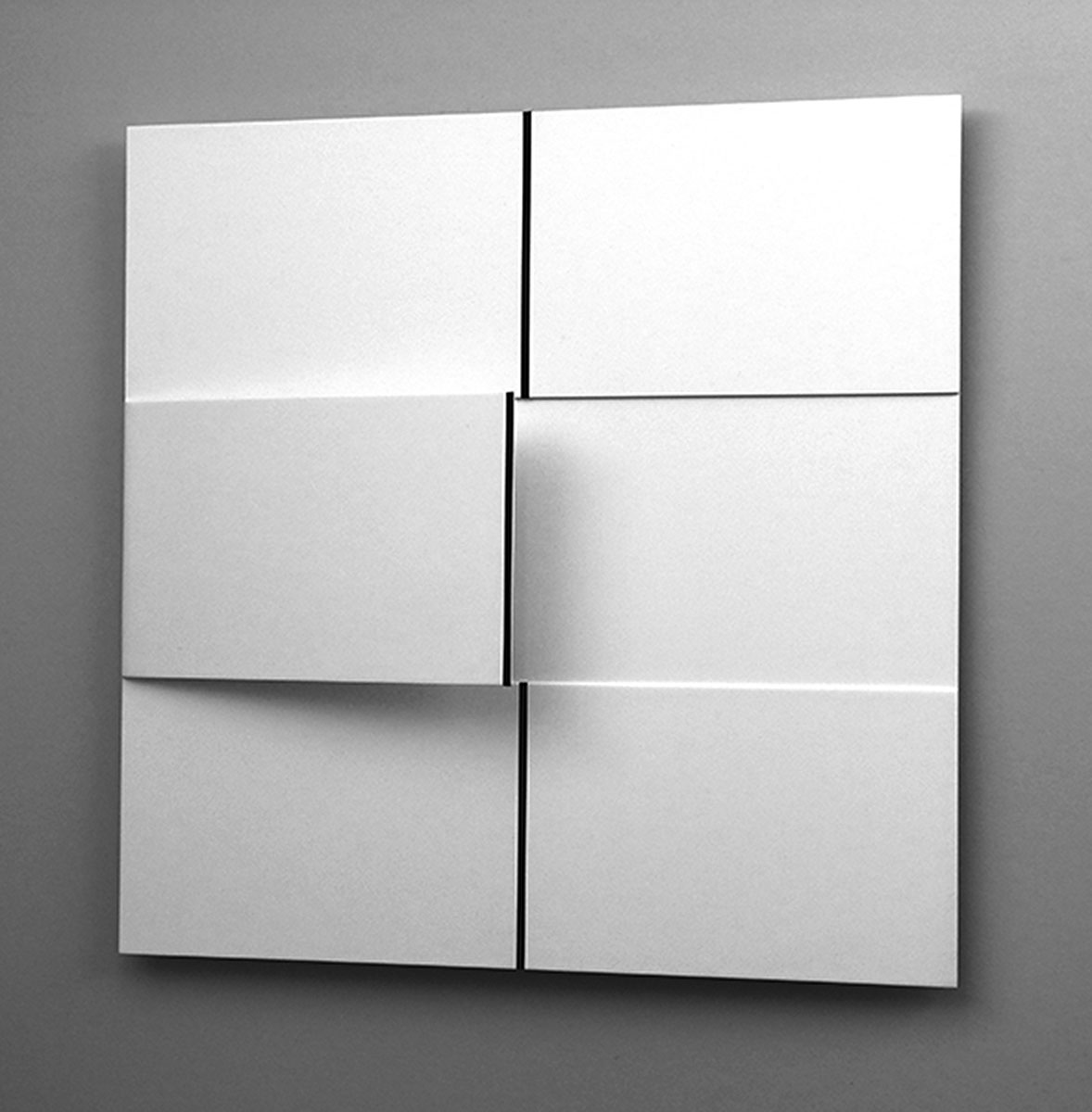 Durchgehende Linie vertikal, 2014Ed 2/6; 37,5 x 37,5 x 3 cmaluminium, acrylic lacquer Durchgehende Linie vertikal, 2014Ed 2/6; 37,5 x 37,5 x 3 cmaluminium, acrylic lacquer